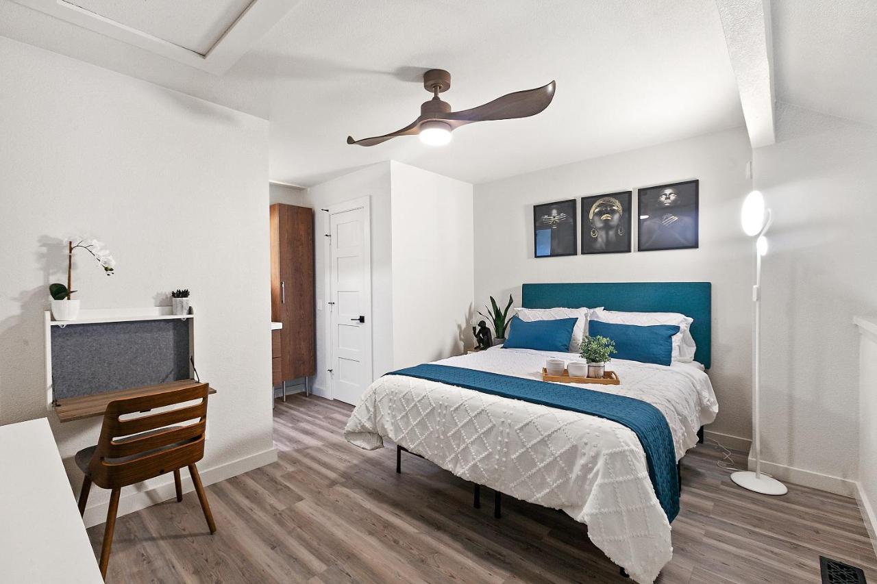 Contemporary Couples Getaway Near Austin Favorites - Loft 21 Apartment Bagian luar foto